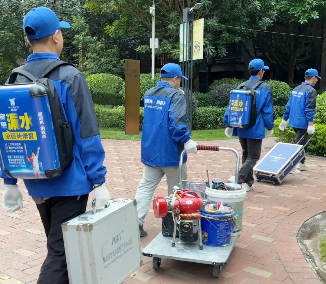 還在卷白領(lǐng)？現(xiàn)在真正高收入的，反而是這群“干臟活”的人
